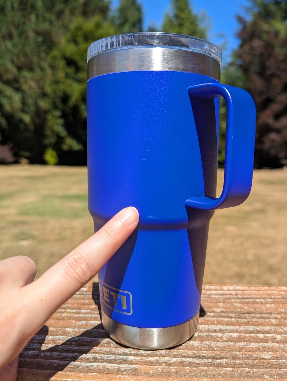 Yeti 20oz Rambler Travel Insulated Cup w/ Screw On Lid Blue - Picture 2 of 8